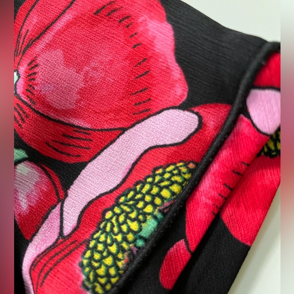 Ann Taylor Short Sleeve Top Size XS - Picture 4 of 8